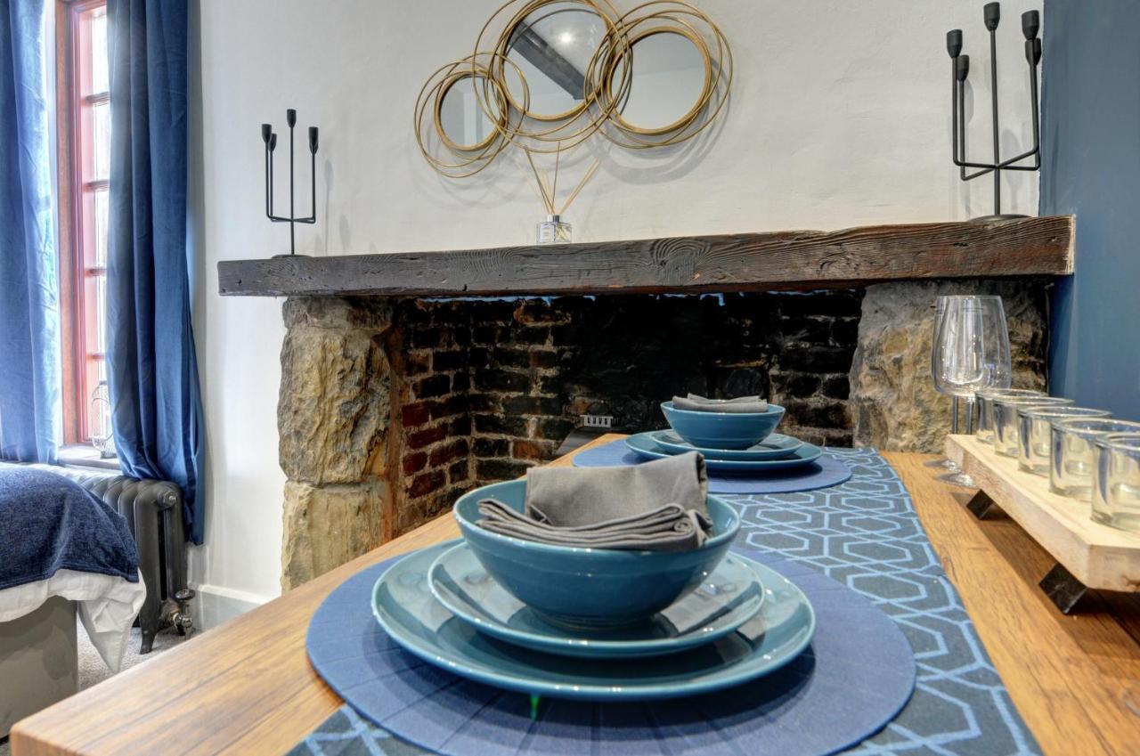 הוילה לידס The Old Vicarage - Secure Parking, Fast Wifi, Garden מראה חיצוני תמונה