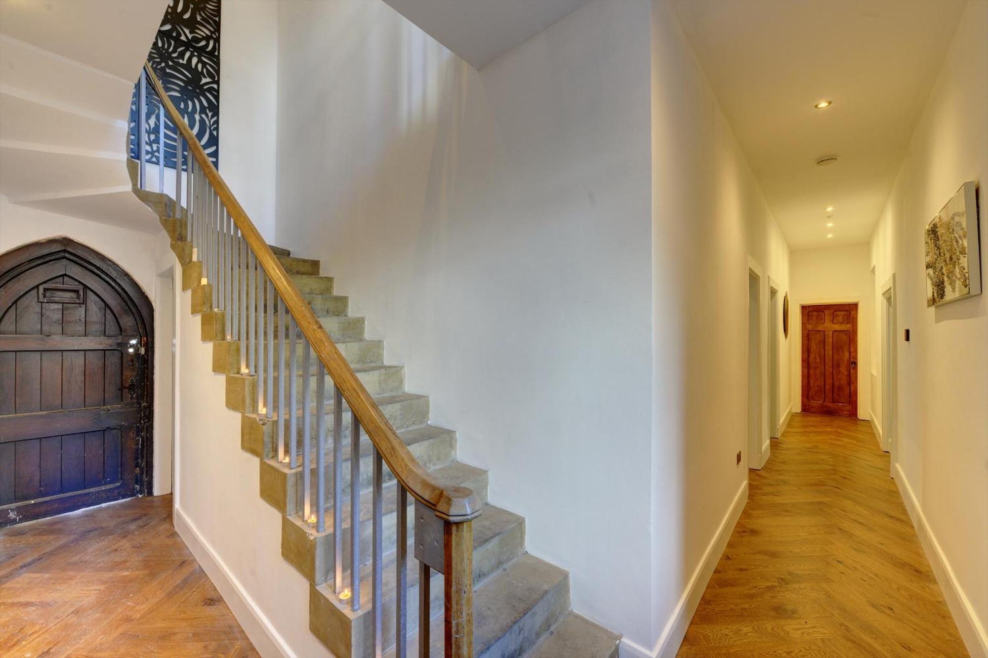 הוילה לידס The Old Vicarage - Secure Parking, Fast Wifi, Garden מראה חיצוני תמונה